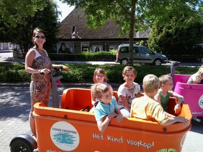 Een rondje Dirkshorn in de Stint met de kinderen van De Koet! Foto SKRS