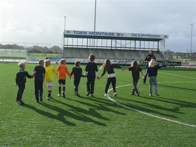 Dag 3 van de herfstvakantie in het teken van de voetbalclinic 