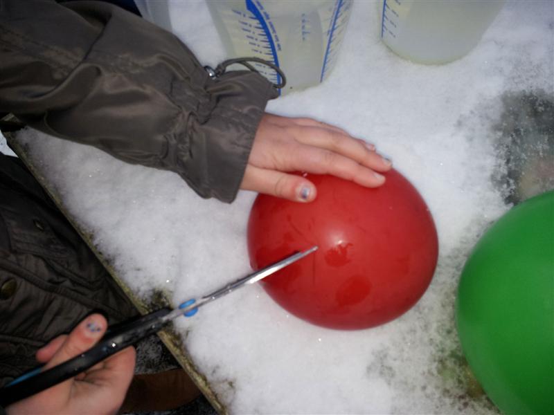 Bso’ers Nes maken zelf ijslantaarns!