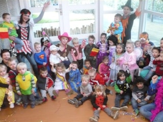De groepsfoto van alle Bikkelkinderen (behalve groep 4)